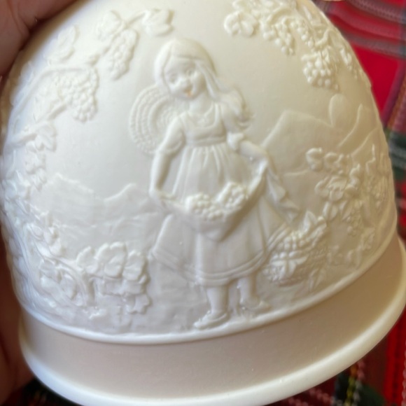 Lladro Ornament Seasons Spring Bell Collectors Society 1993 retired - Picture 9 of 9